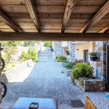 Casa Rita 3 - Lago Di Garda Apartment Tremosine