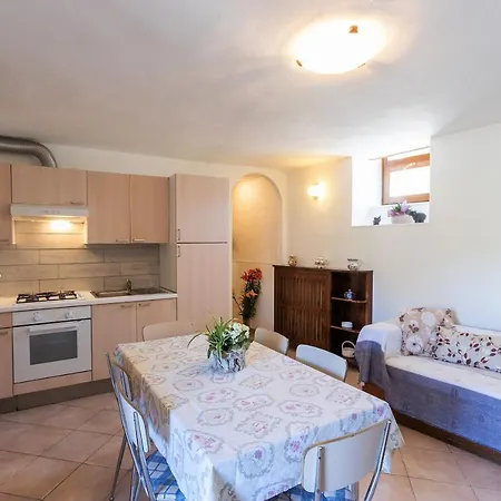 Casa Rita 3 - Di Garda Lägenhet *